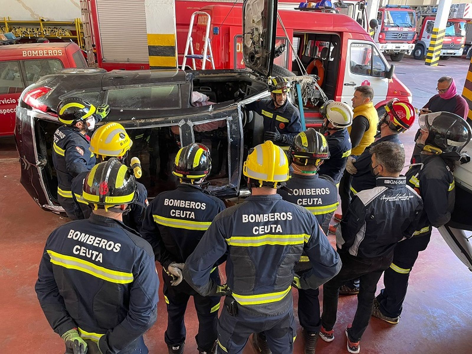 Bomberos del SEIS/FOTO EL PUEBLO