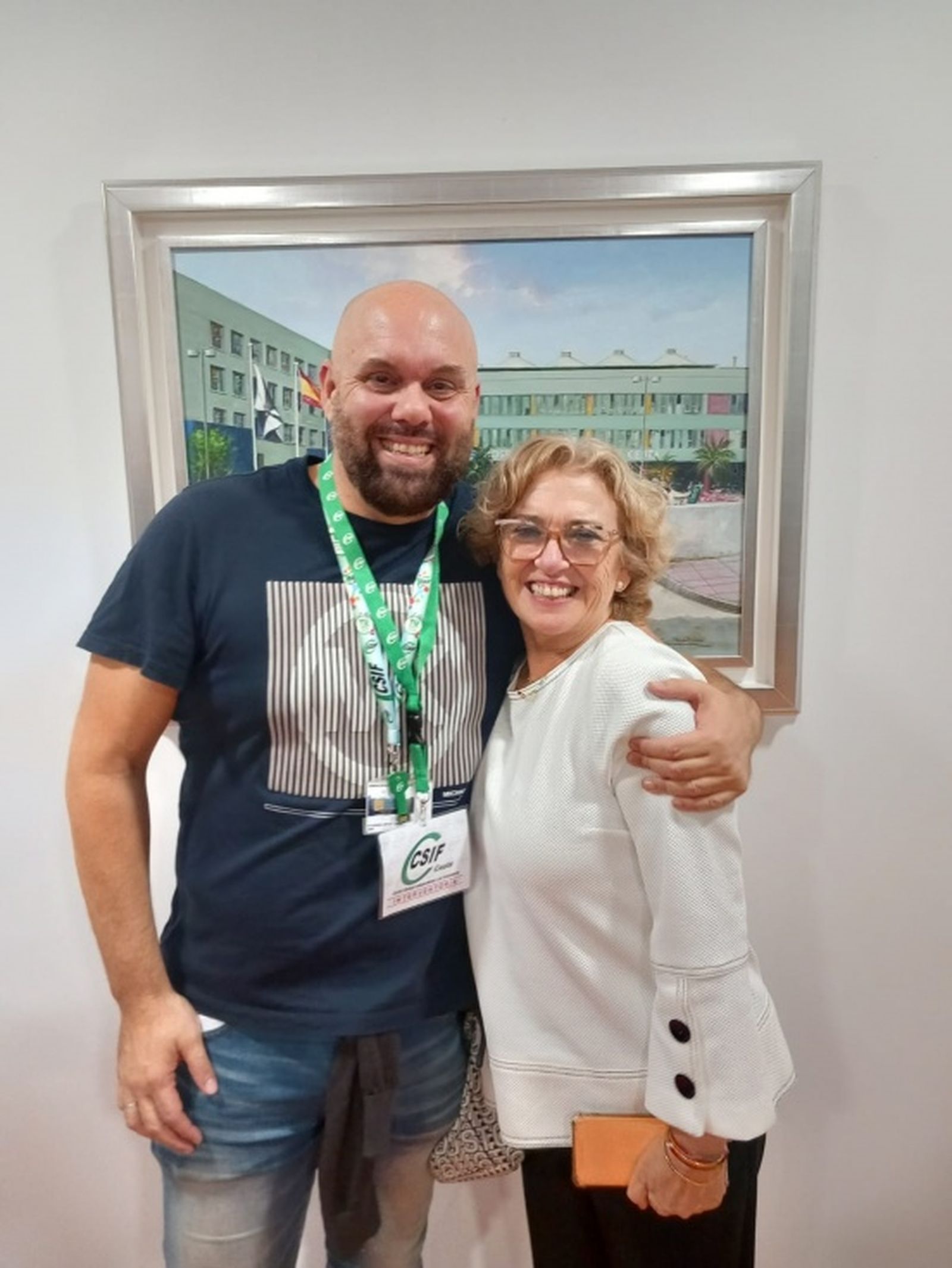 Alejandro Artero (CSIF) junto a su antecesora, Milagros Corrales. / FOTO E.P.