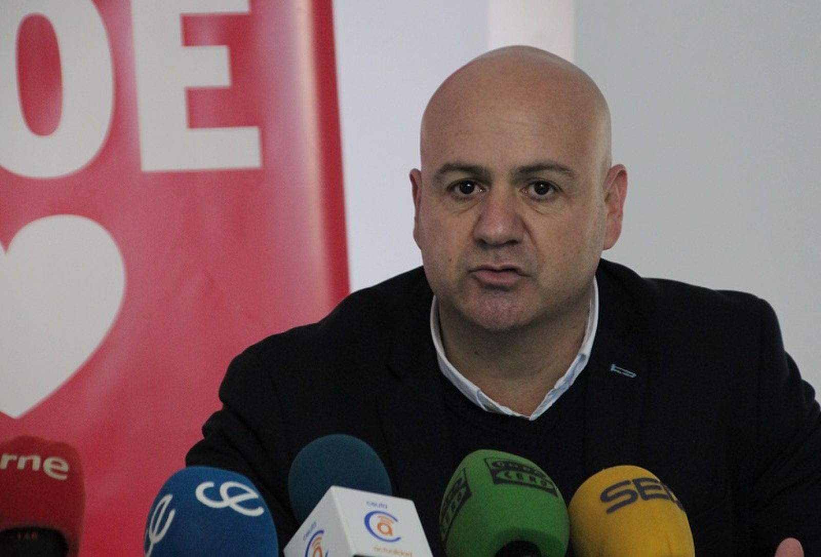 9398_rueda-de-prensa-juan-gutierrez-en-el-psoe_001