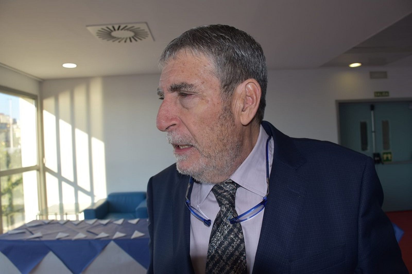 El ginecólogo del HUCE José María Sánchez Jordán. / FOTO NICOL´S