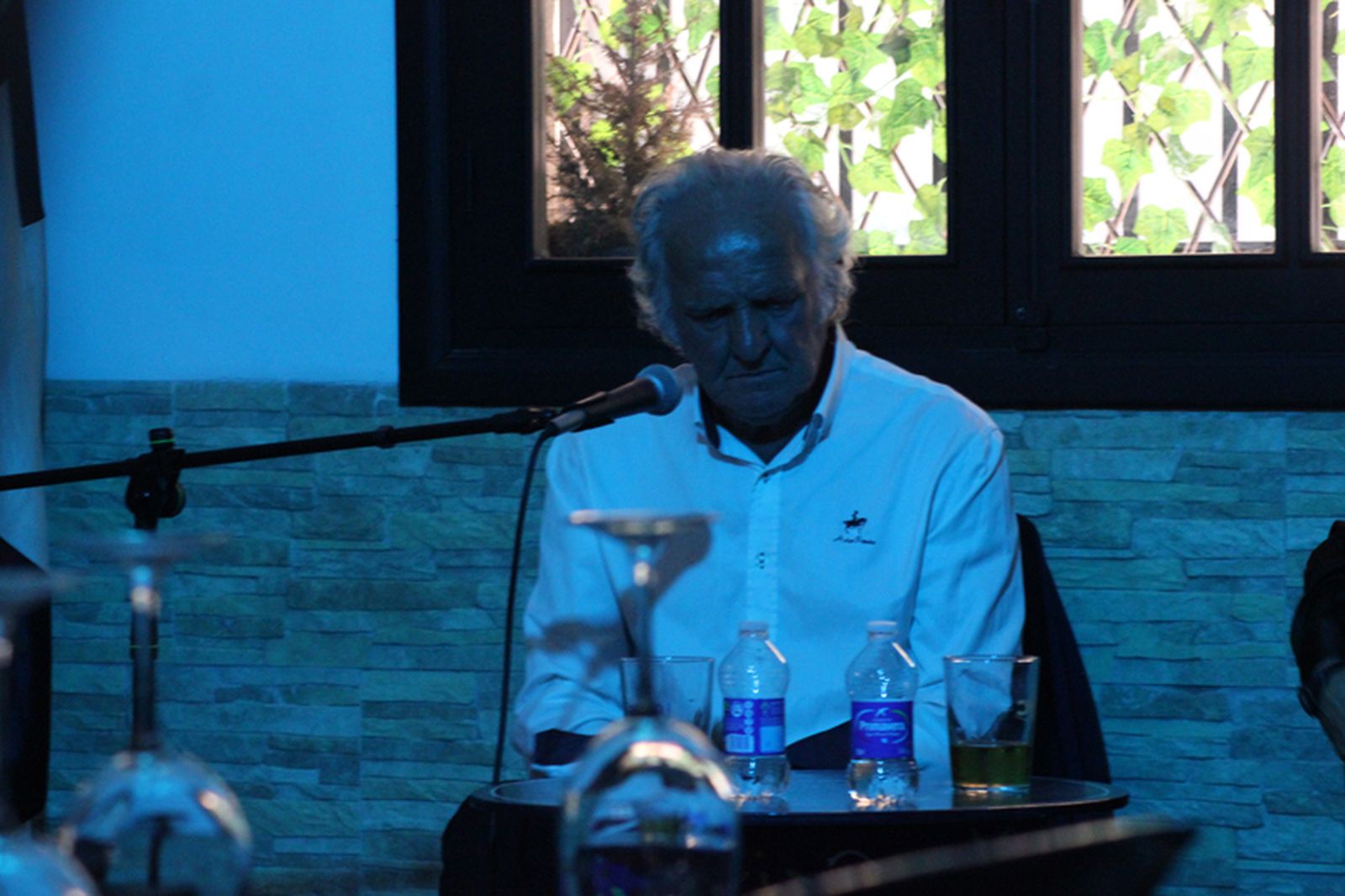 Cantes abandolaos en la Tertulia de Antonio ‘el Hueso’ y al toque José Carlos Torres. / FOTO S.C.