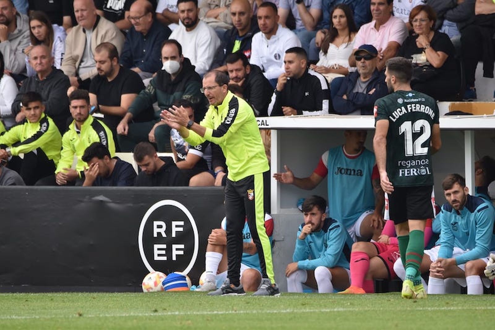 El entrenador sevillano, este domingo en el 'Murube'. / FOTO NICOL'S