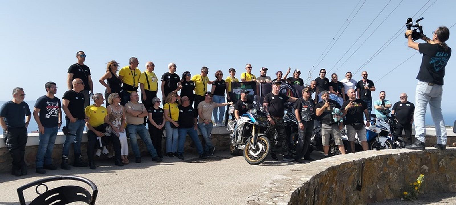 Recepción de la bandera en el Mirador del Estrecho. / FOTO CEDIDA