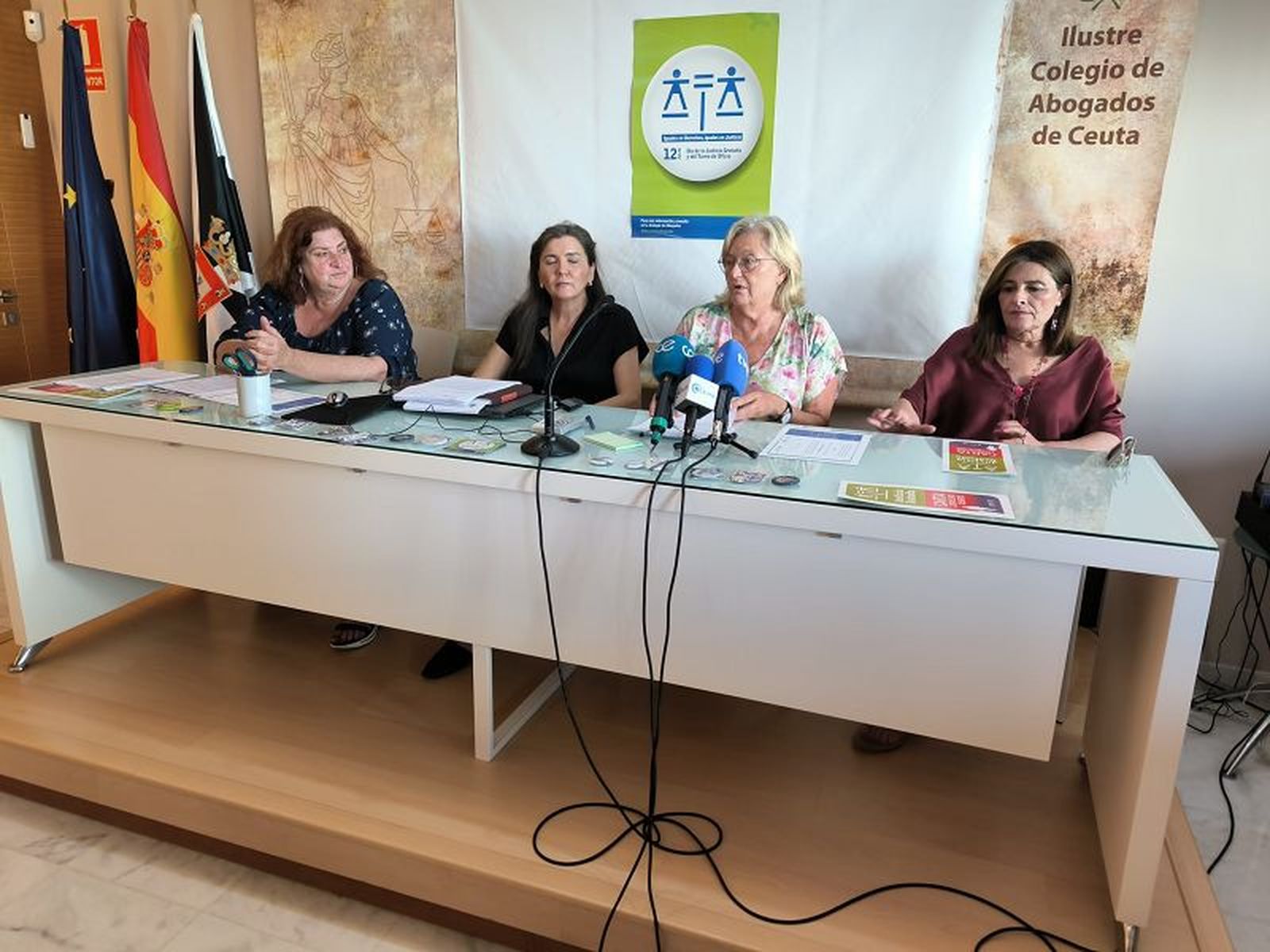 Acto colegial celebrado este viernes 12 de julio en conmemoración al Día de la Justicia Gratuita./ FOTO NICOL'S