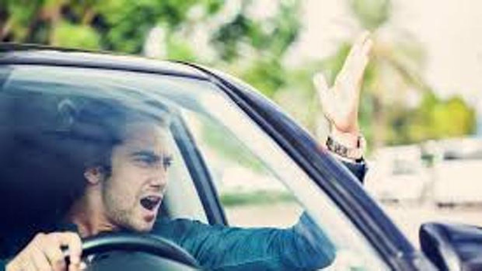 605_conductor-gritando