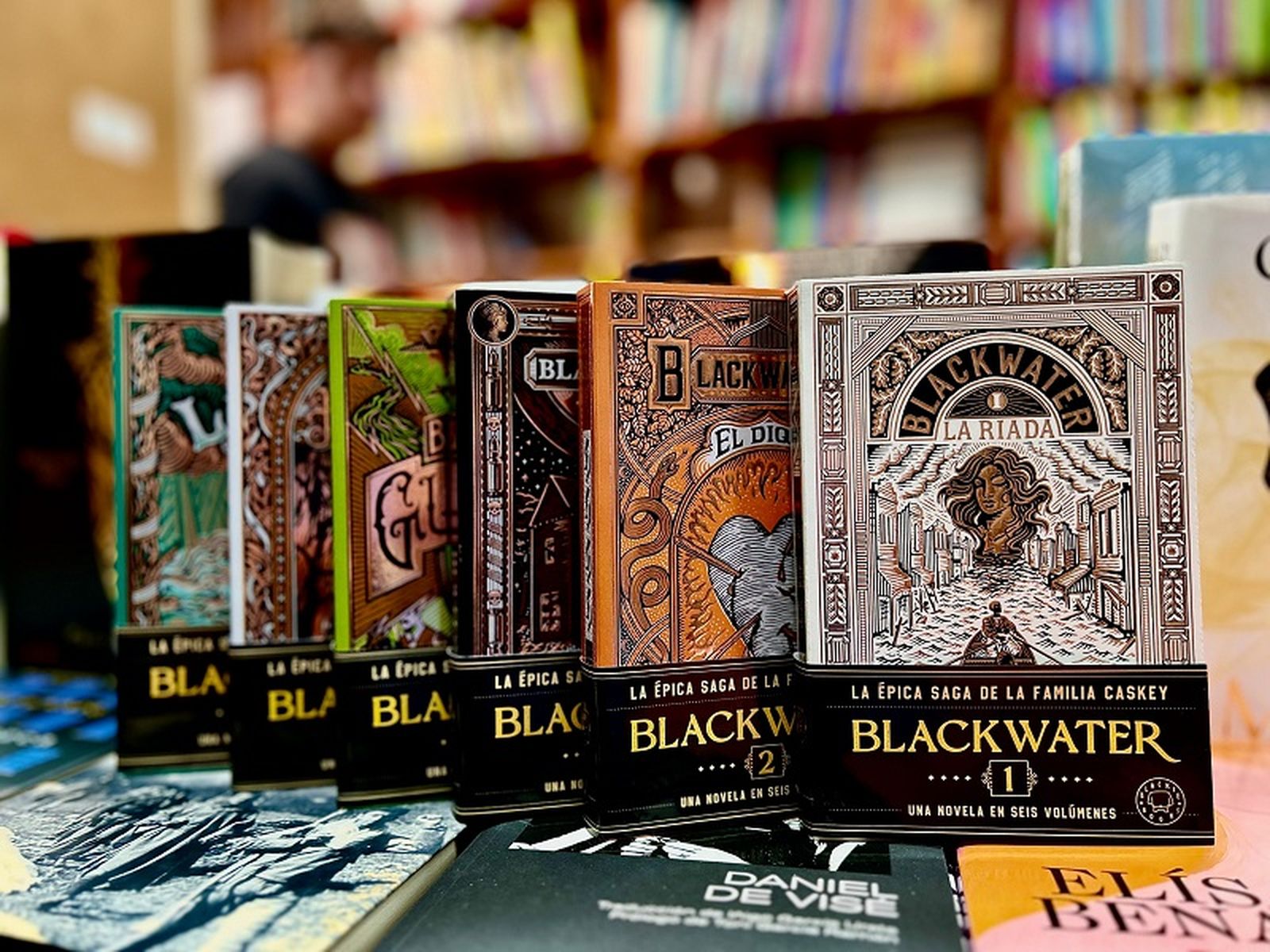 Saga Blackwater en la Librería Totem Mi Colegio |  FOTO E.A.Z.