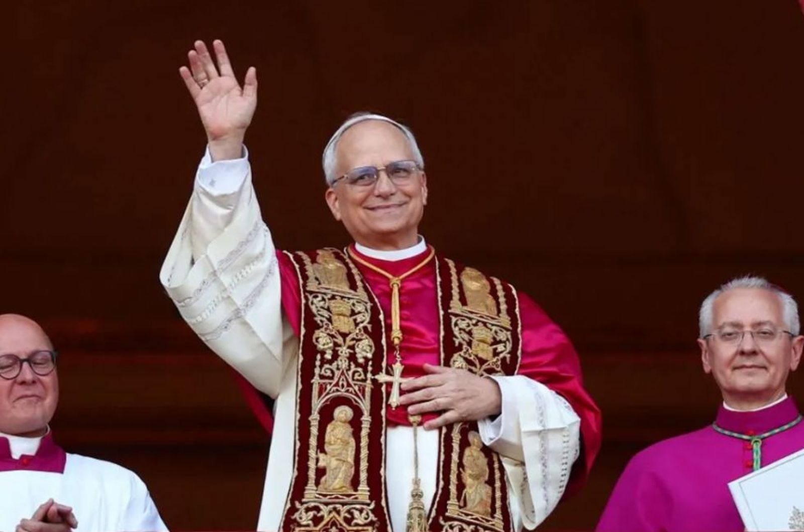 León XIV en su primera aparición como Papa / Archivo