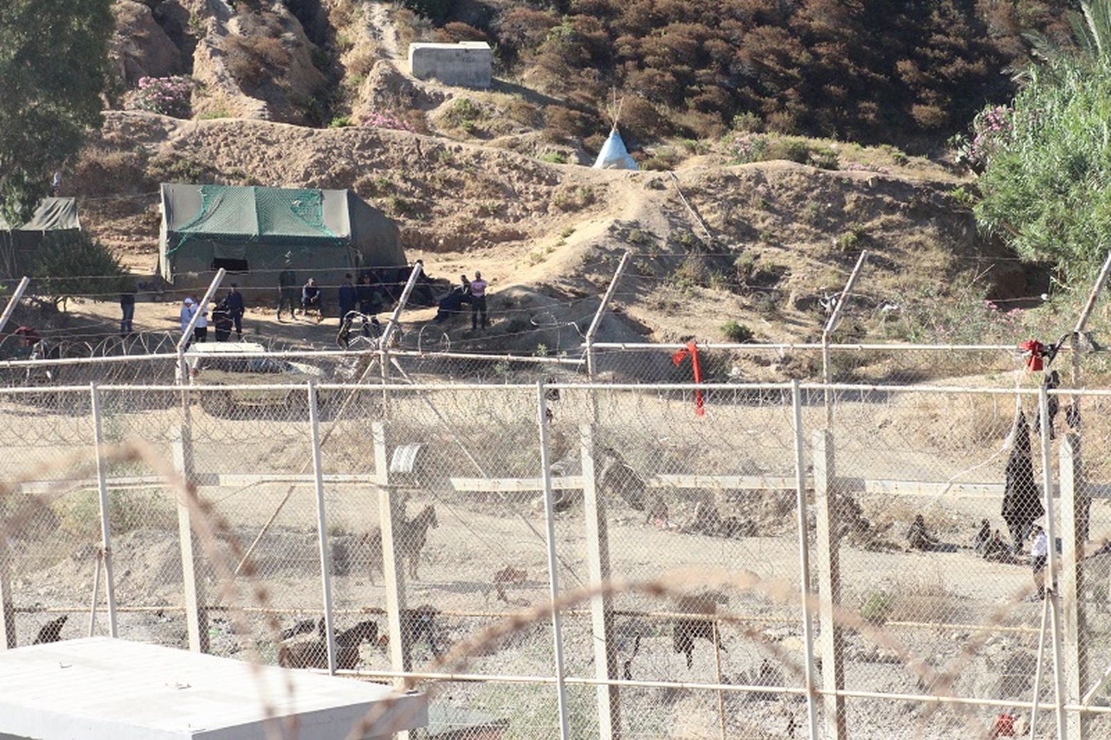 706_valla-concertina-frontera