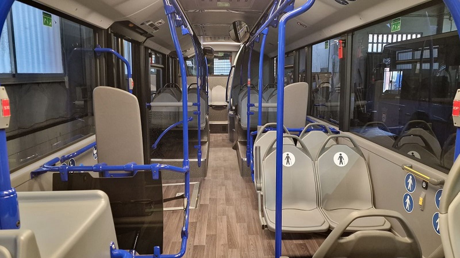 Interior de uno de los vehículos de la flota municipal de autobuses/FOTO S.D.A.