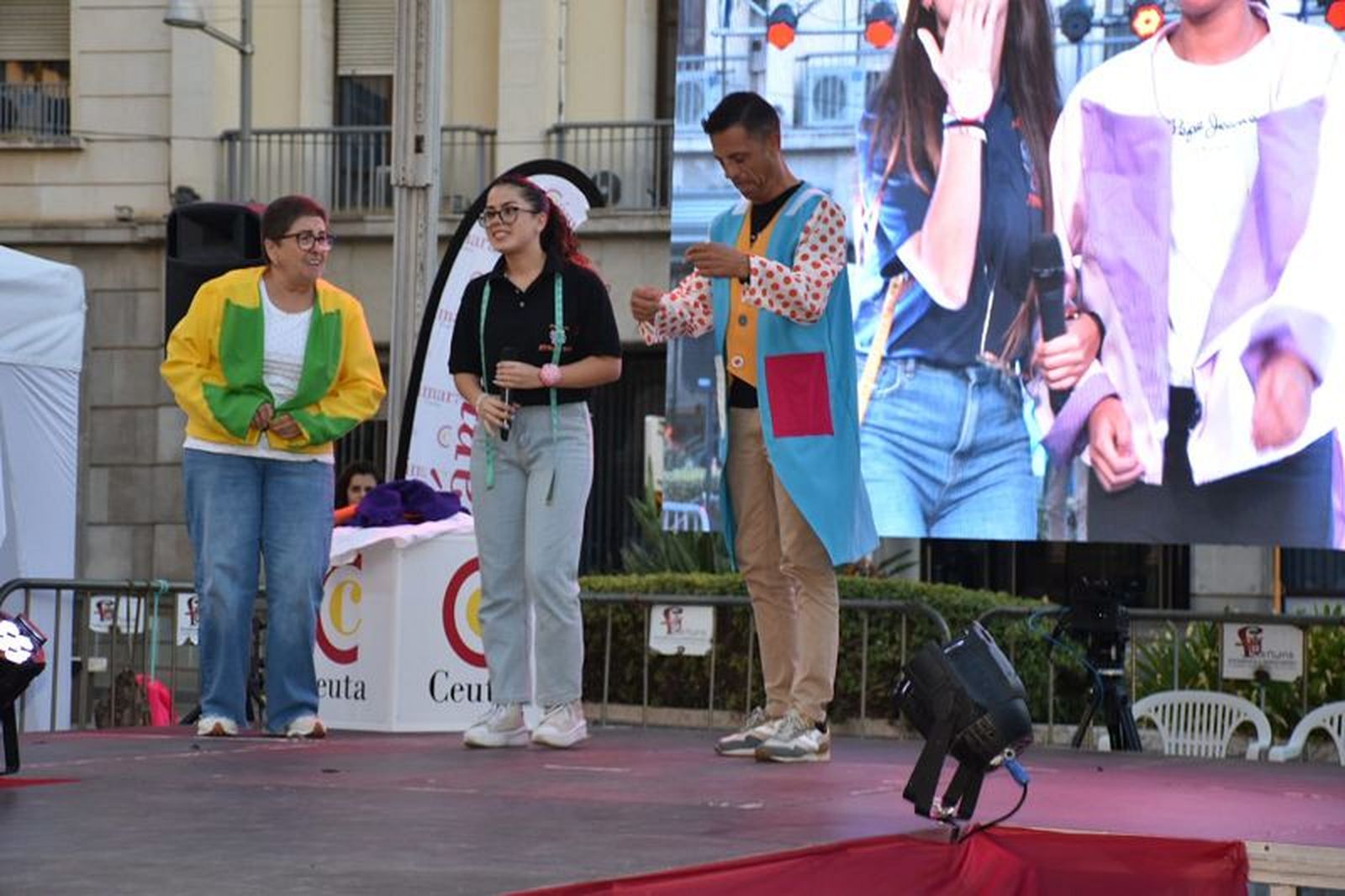 El evento contó con la participación de los Alumnos de la Escuela de Arte. / FOTO NICOL’S.