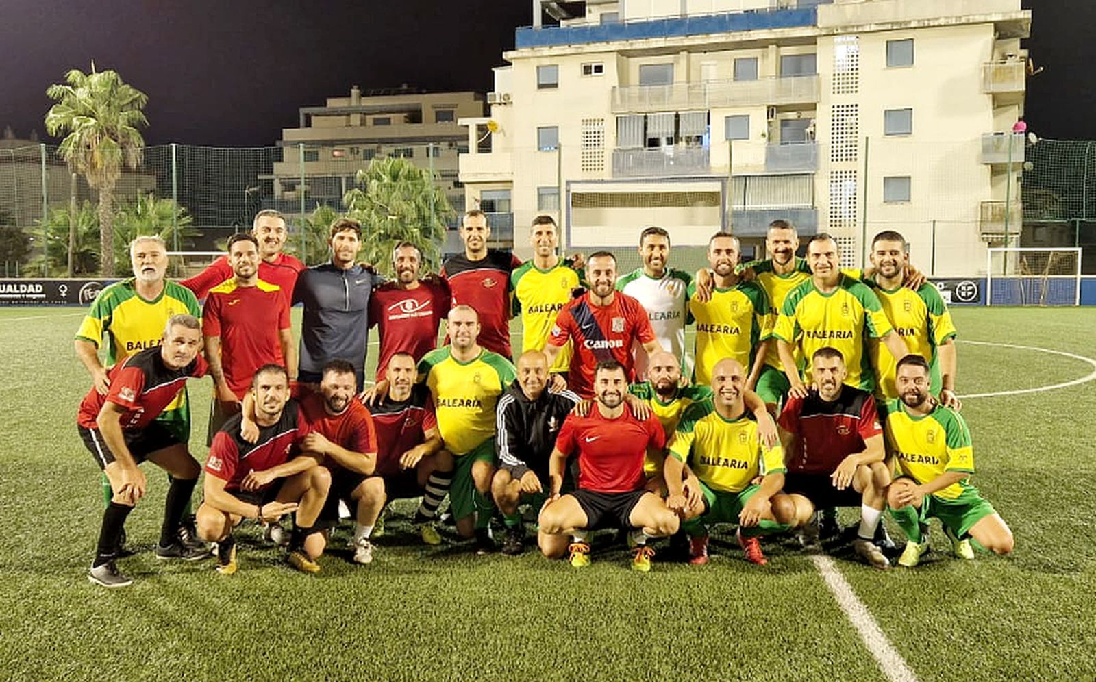 Los finalistas posan juntos para la foto. / FOTO CEDIDA