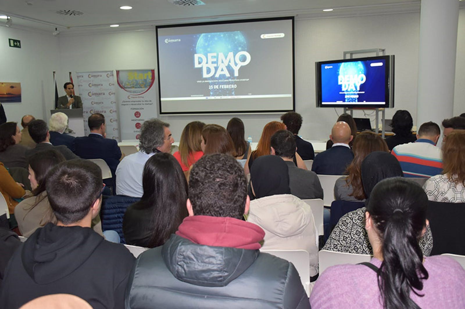 Un momento del acto celebrado hoy en la "Adolfo Suárez"/FOTO NICOL'S