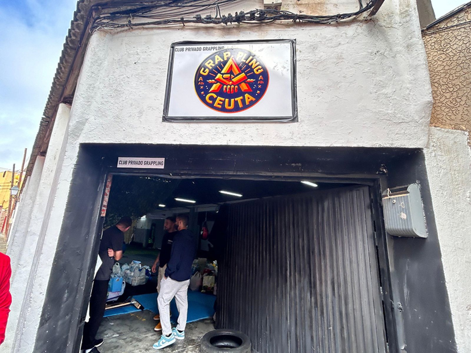 Punto de recogida de enseres esenciales | FOTO E.A.Z.