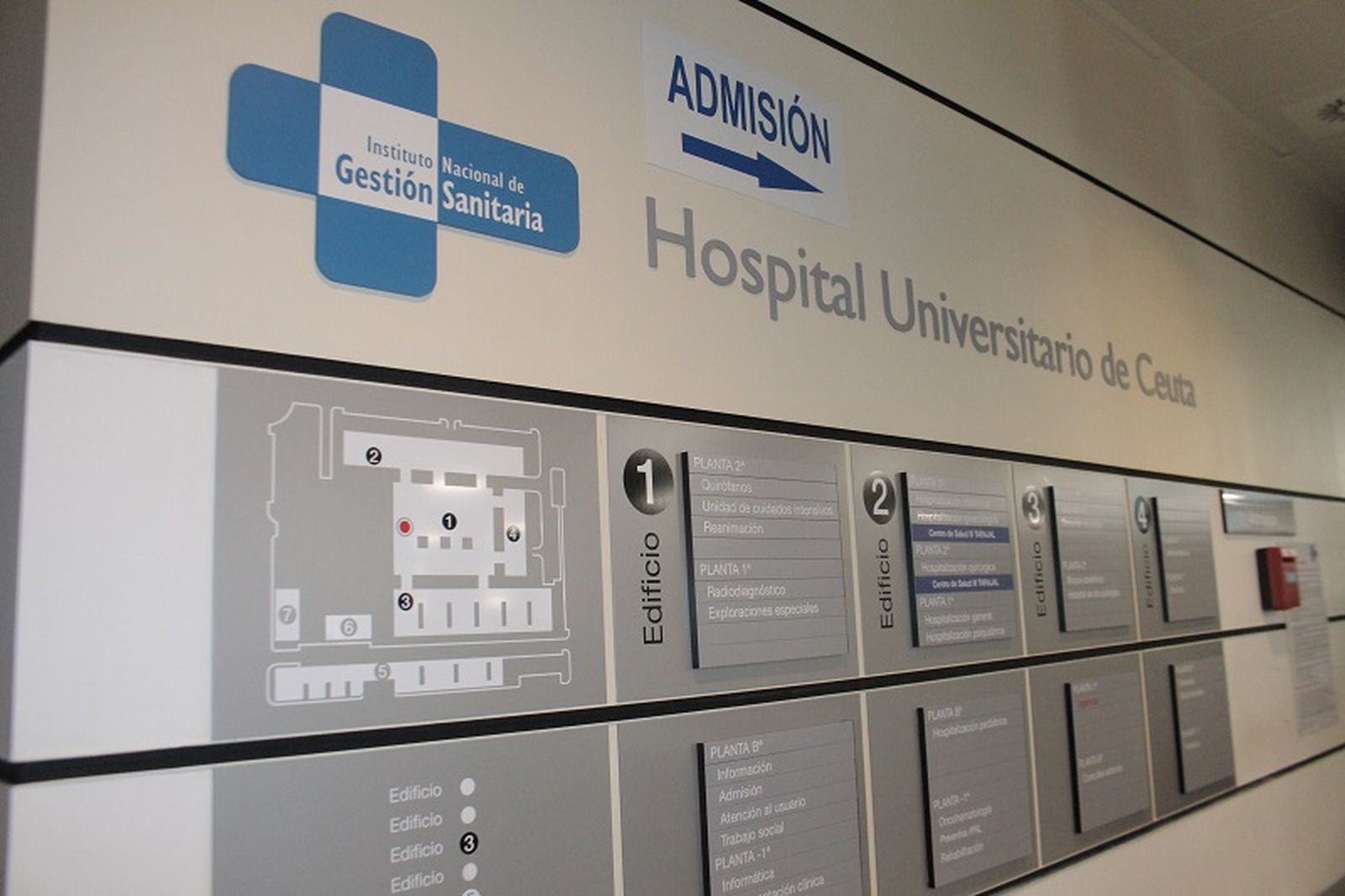 1451_1987_5077_hospital-sanidad-entrada