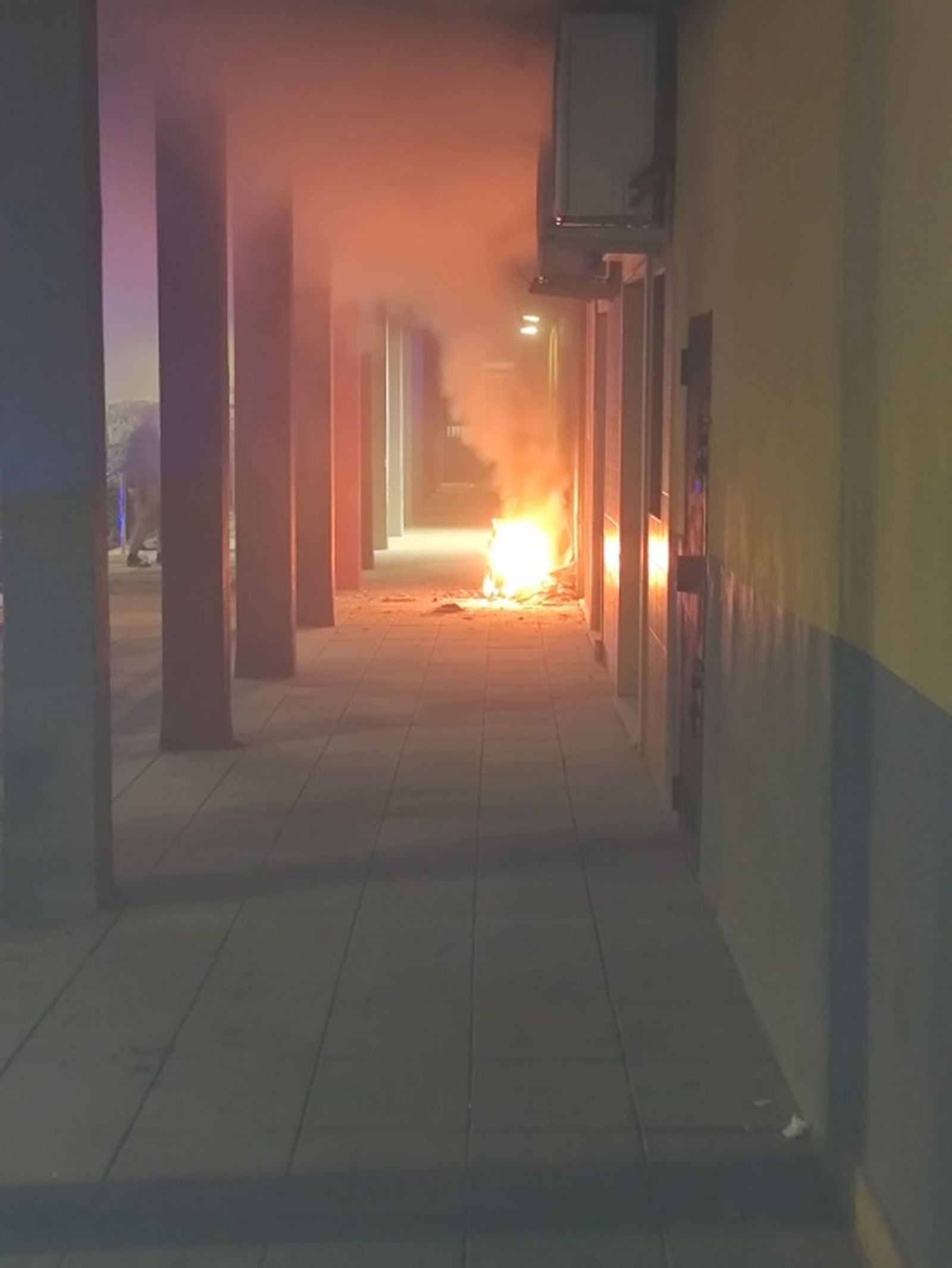 3316_moto-ardiendo-1