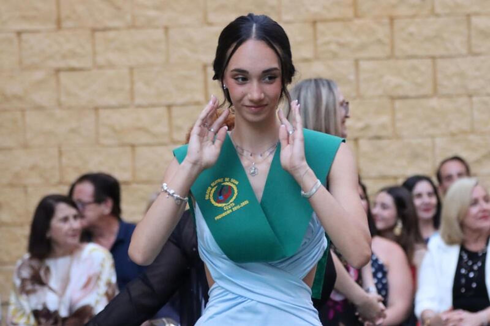 2216_whatsapp-image-2025-06-11-at-2216097_25_11zon