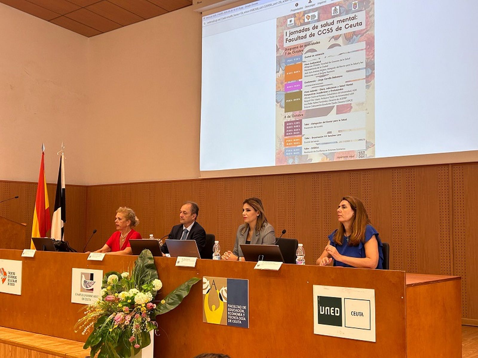 La mesa institucional en la inauguración de las I Jornadas de Salud Mental | FOTO E.A.Z.