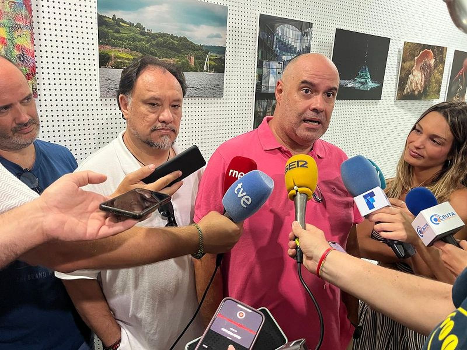 Los monitores Diego Fernández (izda.) y Francisco Ganfornina./ FOTO J.A.G.