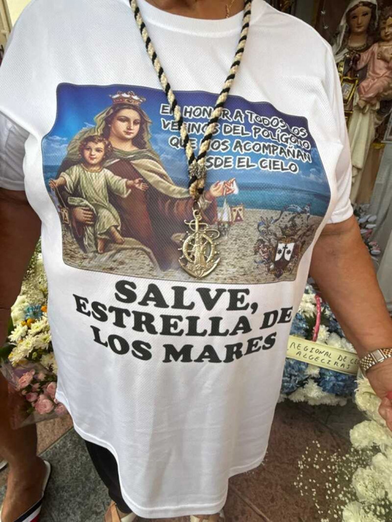 9563_ofrenda-virgen-carmen-poligono-ceuta-21