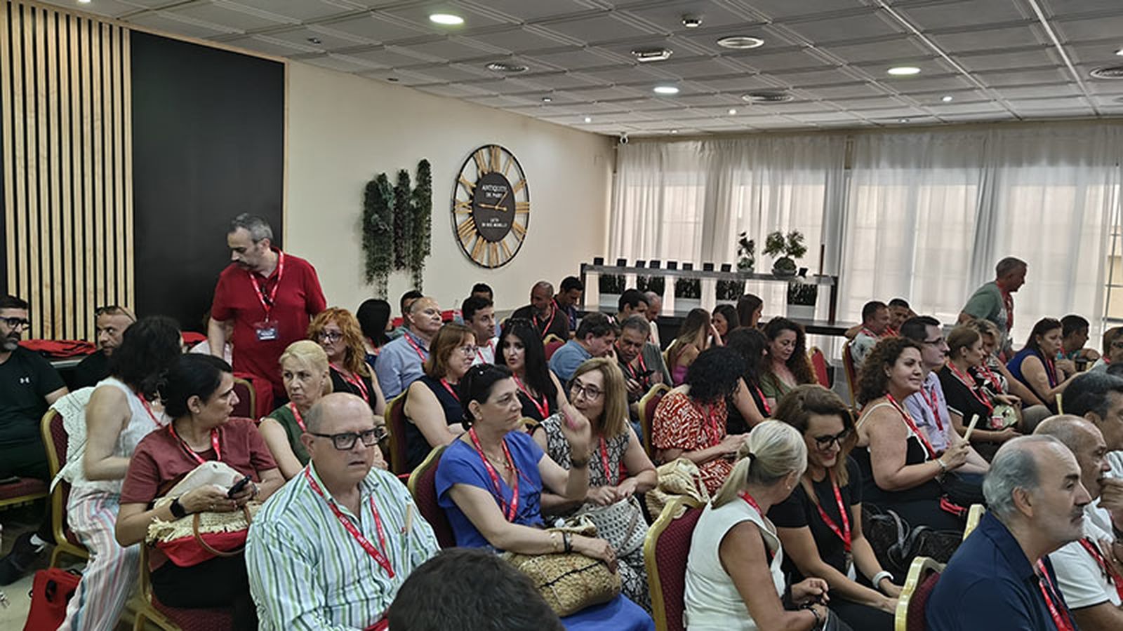 Un momento del congreso regional de UGT-SP celebrado ayer/FOTO EL PUEBLO