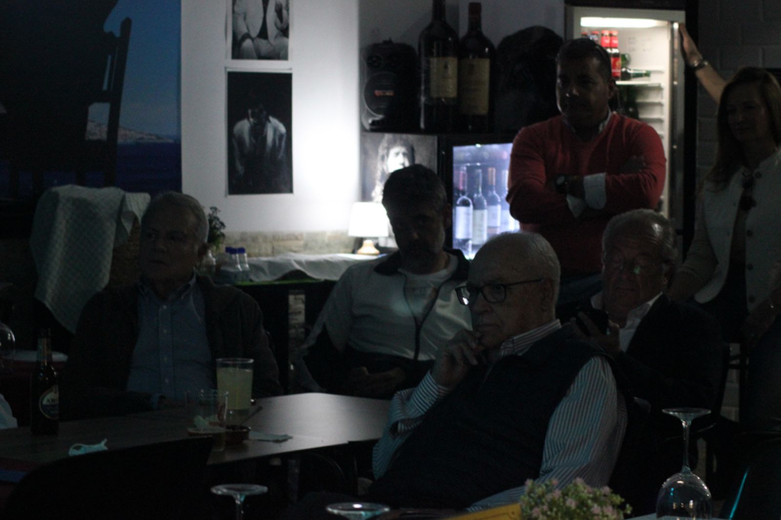 Cantes abandolaos en la Tertulia de Antonio ‘el Hueso’ y al toque José Carlos Torres. / FOTO S.C.