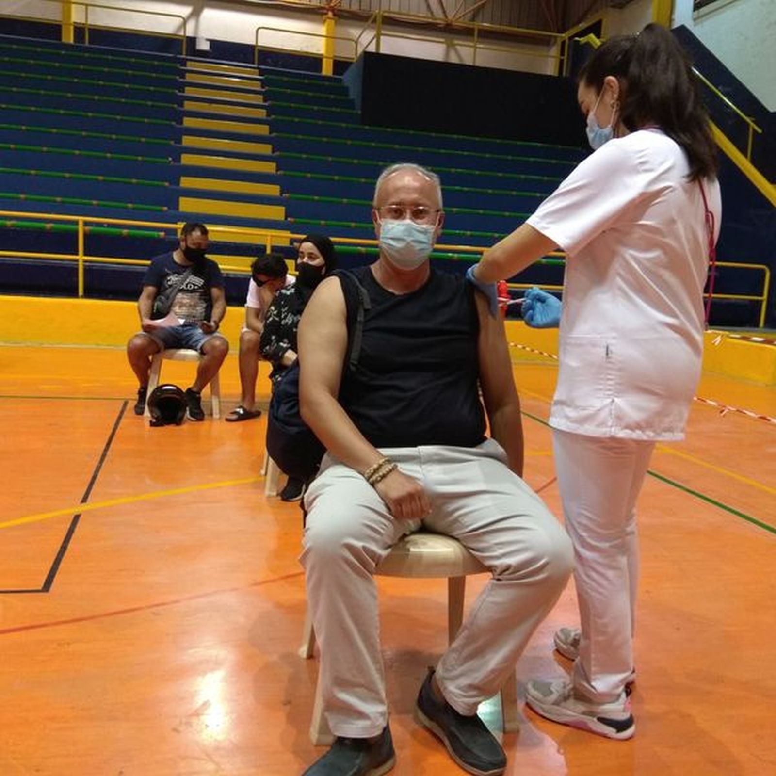 569_dosis-vacuna-la-primera