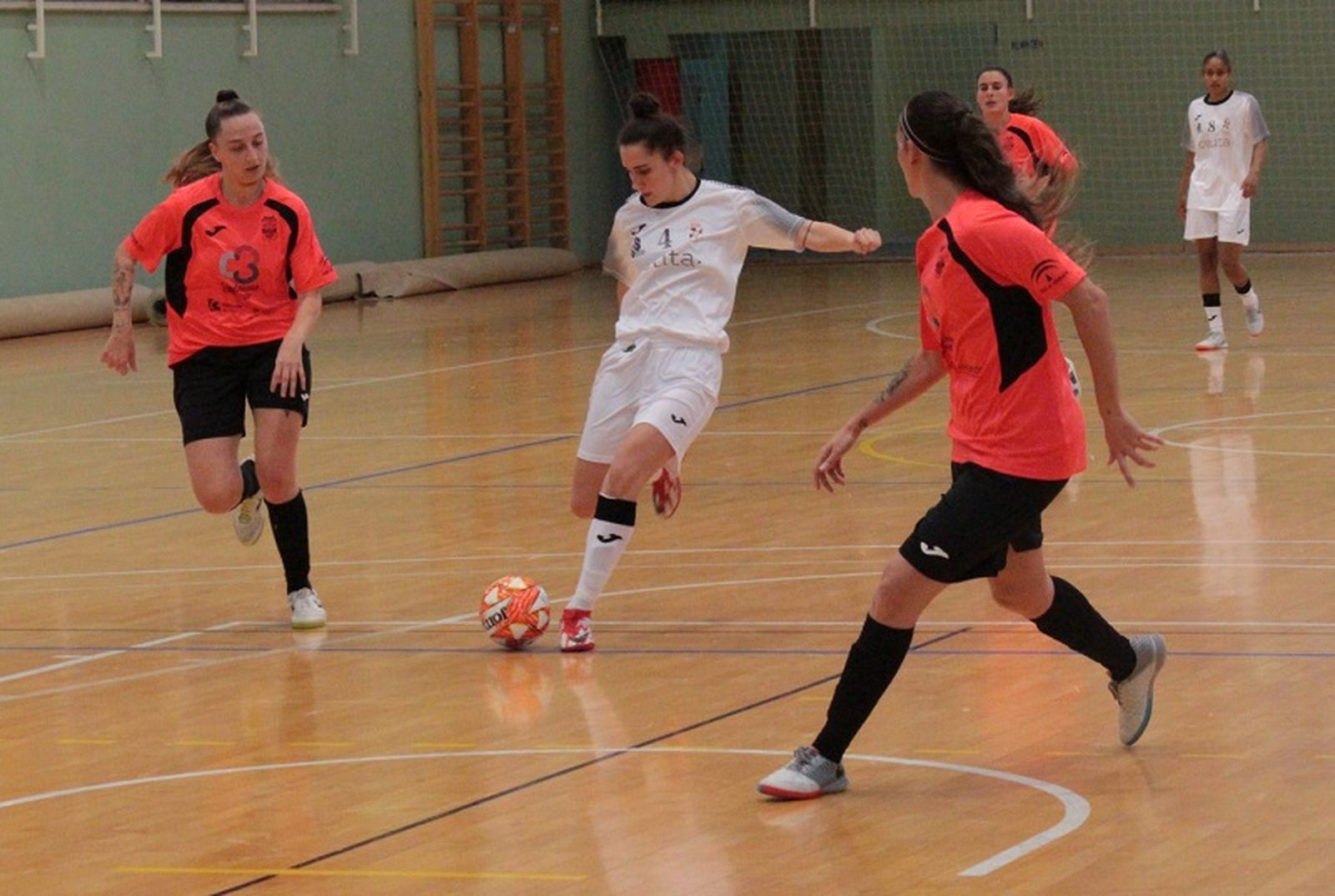 Un instante del partido que se ha disputado en el ‘Molina’. / FOTO REDUAN