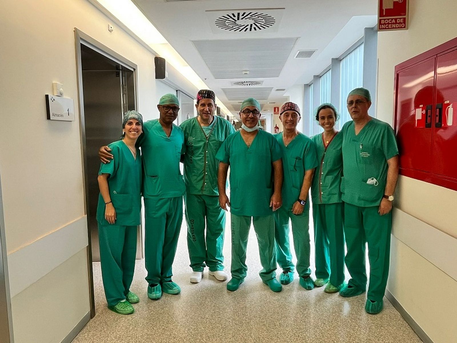 Equipo de médicos que ha intervenido hoy en las formaciones sobre Rezum. / FOTO CEDIDA