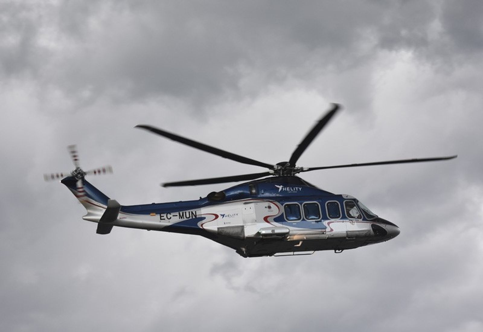 5316_helity-en-vuelo