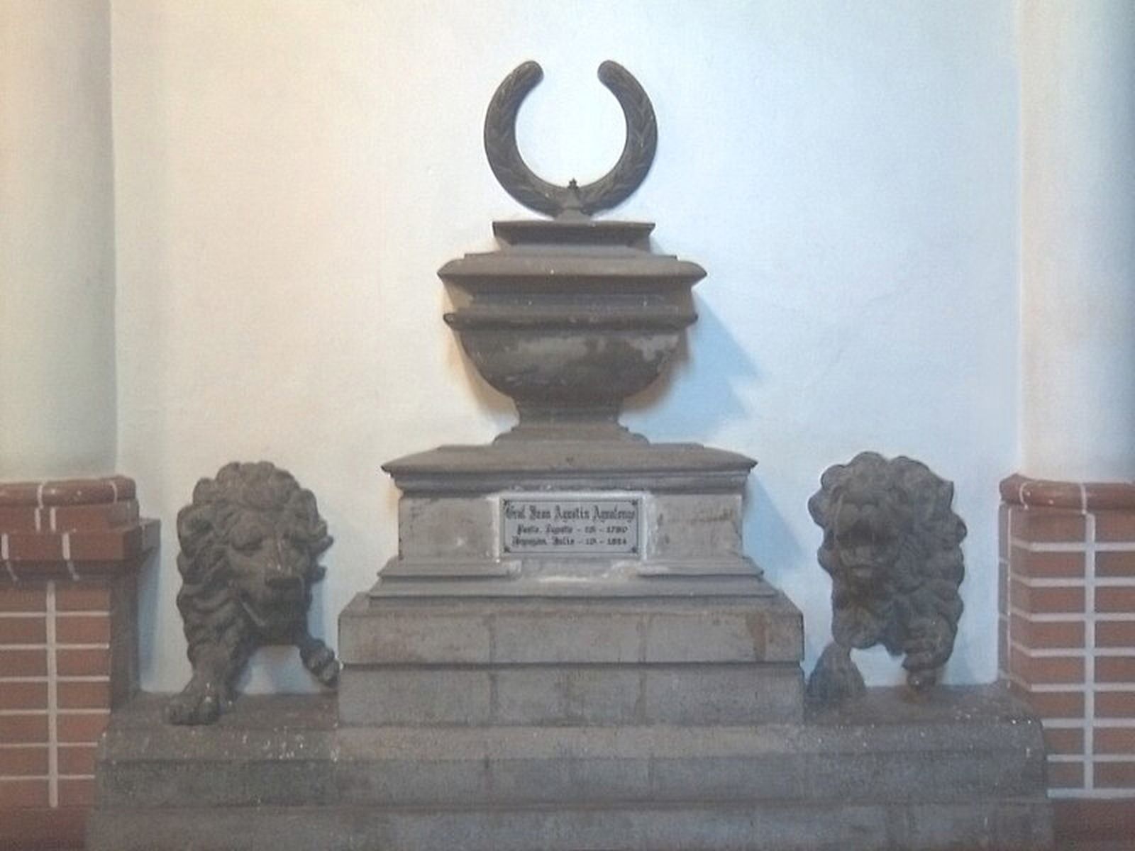 Cripta de Agustín de Agualongo, en la Iglesia de San Juan Bautista en la ciudad de Pasto. / FOTO CEDIDA