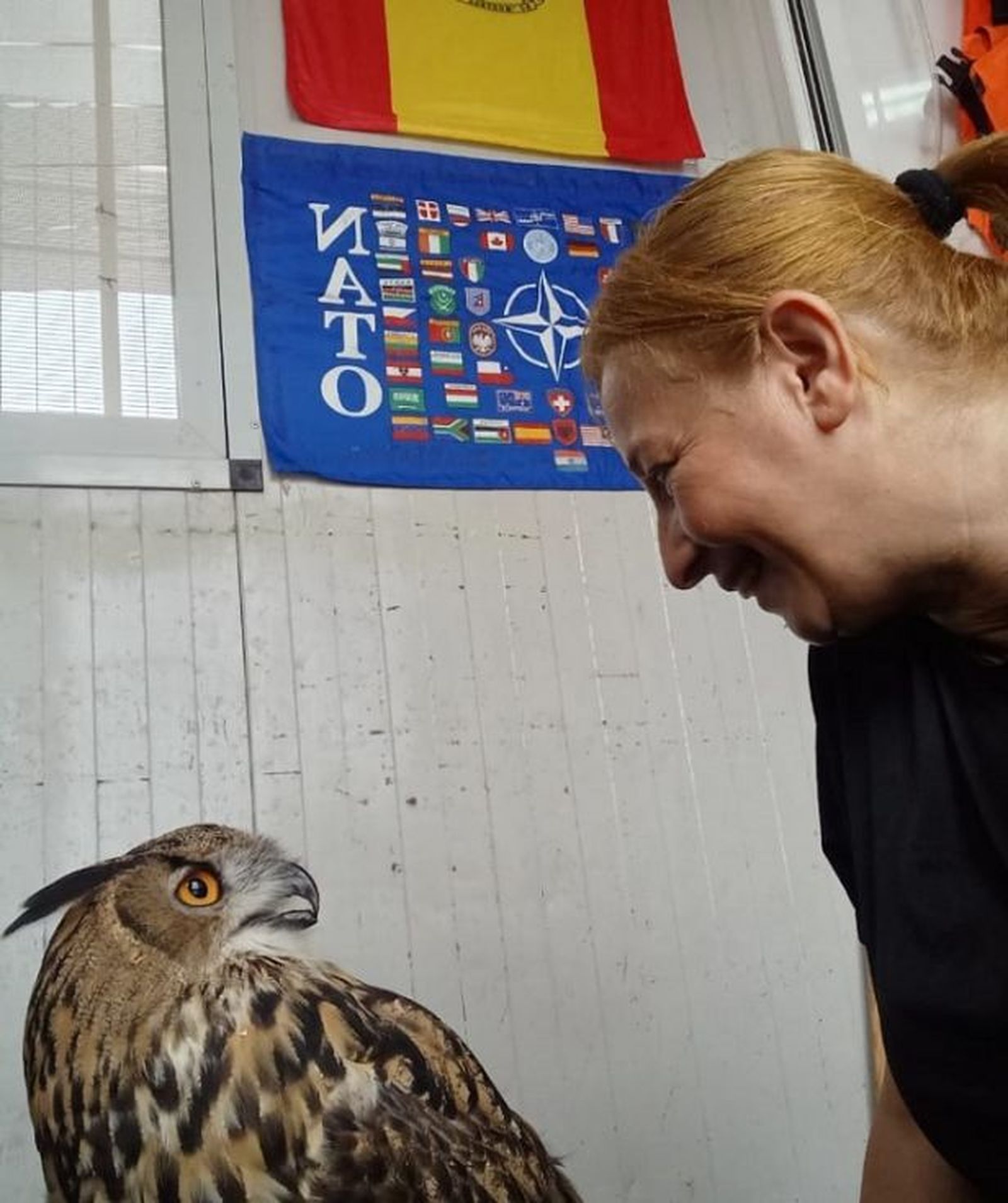 Horia con Buba, la búho real./ FOTO CEDIDA