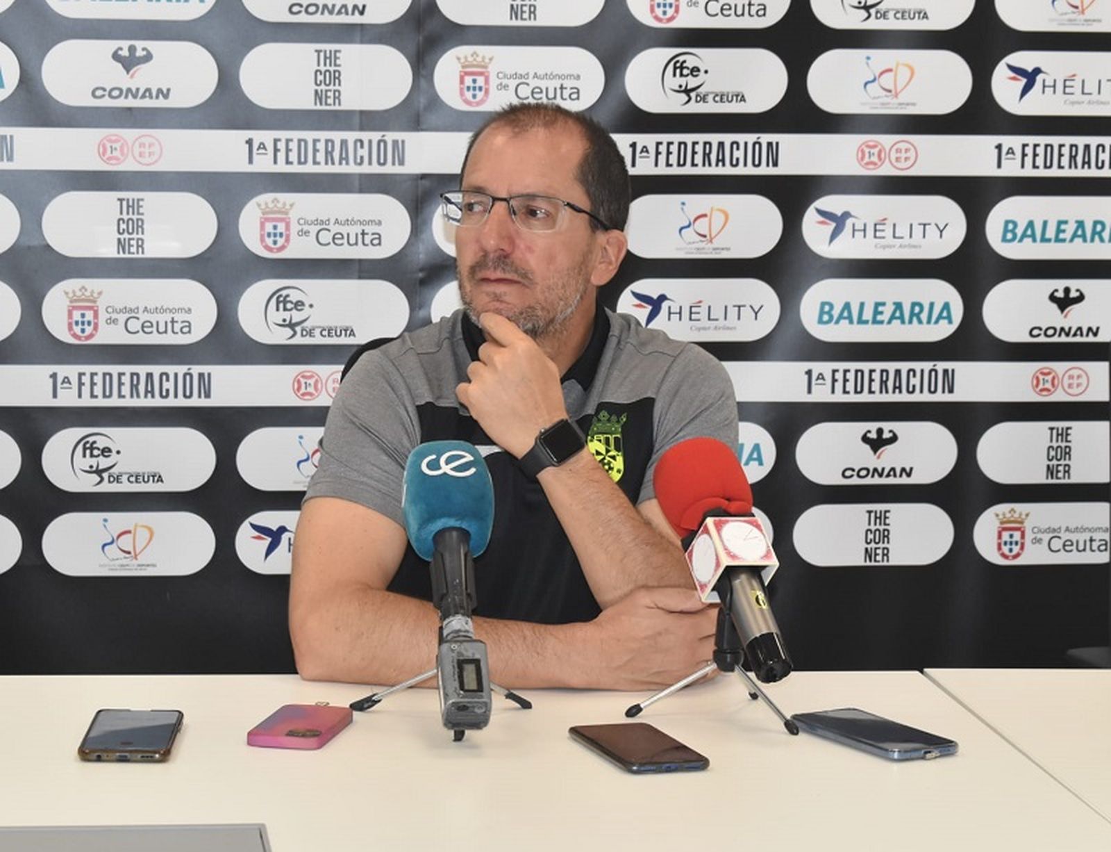 El entrenador cree que es clave “ganar los duelos individuales” para obtener resultados positivos. / FOTO NICOL’S