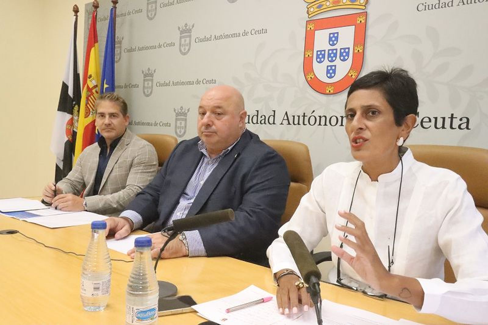 De izda. a derecha: Karim Bulaix, Nicola Cecchi y Kissy Chandiramani./FOTO REDUAN