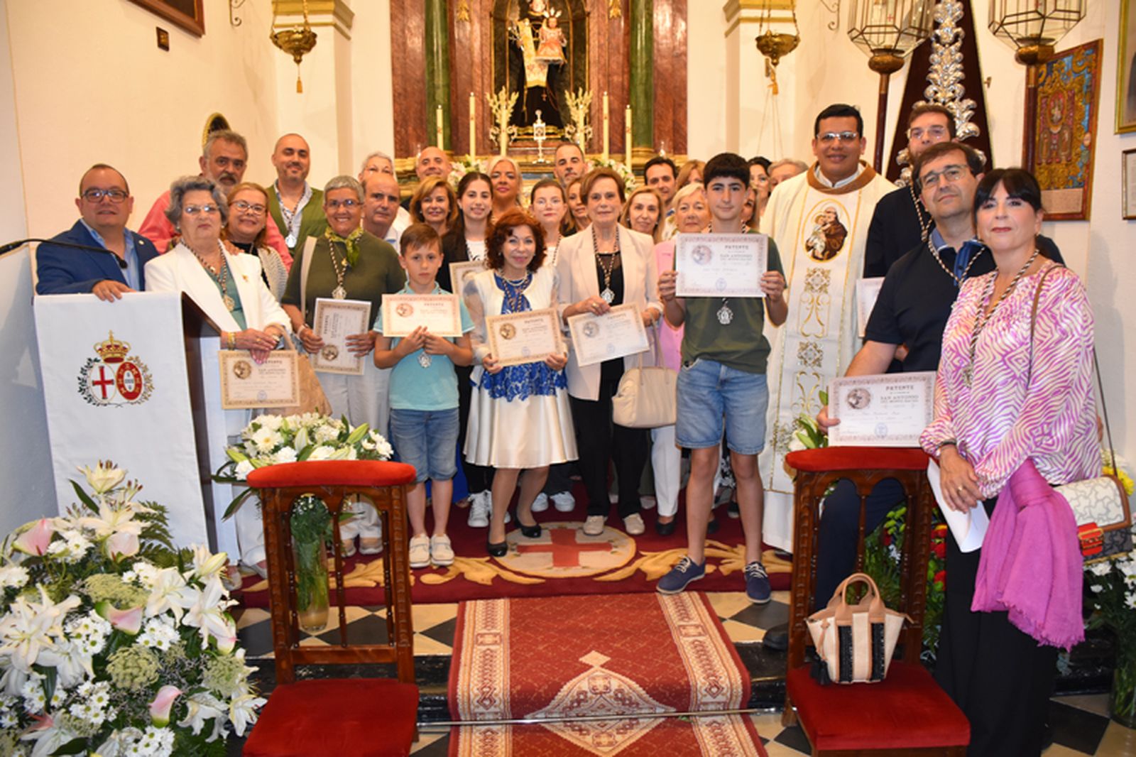 Miembros de la cofradía antoniana / Archivo