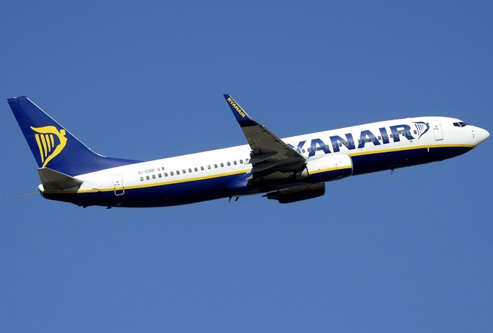 8555_ryanair