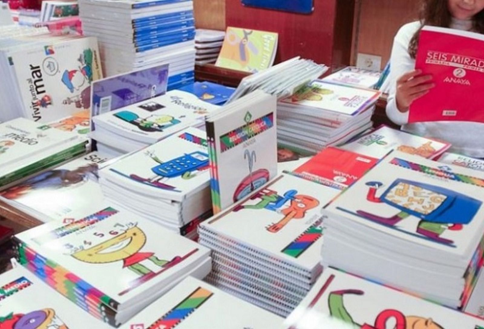 1682_2551_1708_web-cheque-libro-foto