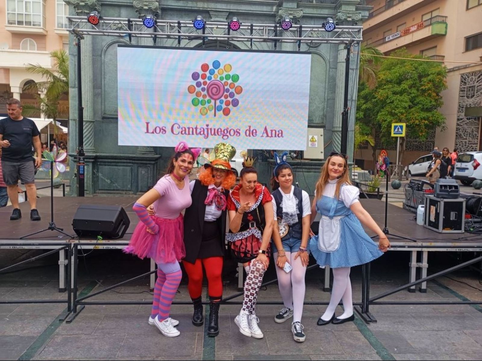 Los Cantajuegos de Ana / Coronado