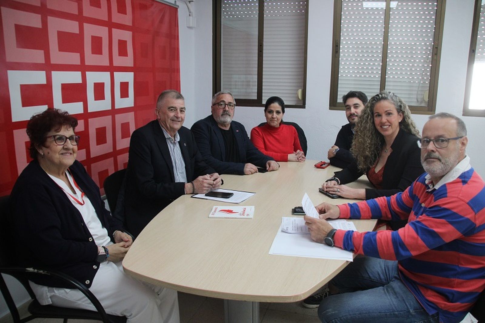 Representantes de las trabajadoras, CCOO y Clece durante la última reunión, donde llegaron al acuerdo. / FOTO CEDIDA
