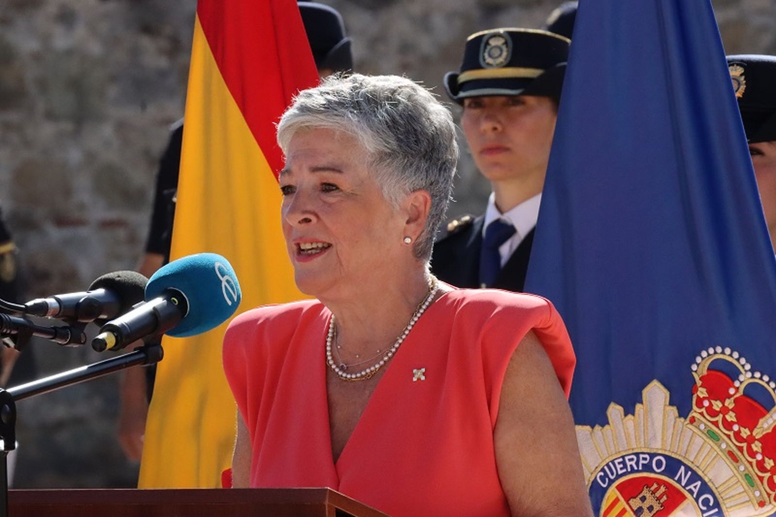 De Castro como madrina del acto de entrega de la Bandera a la Policía Nacional en julio de 2024. / FOTO REDUAN