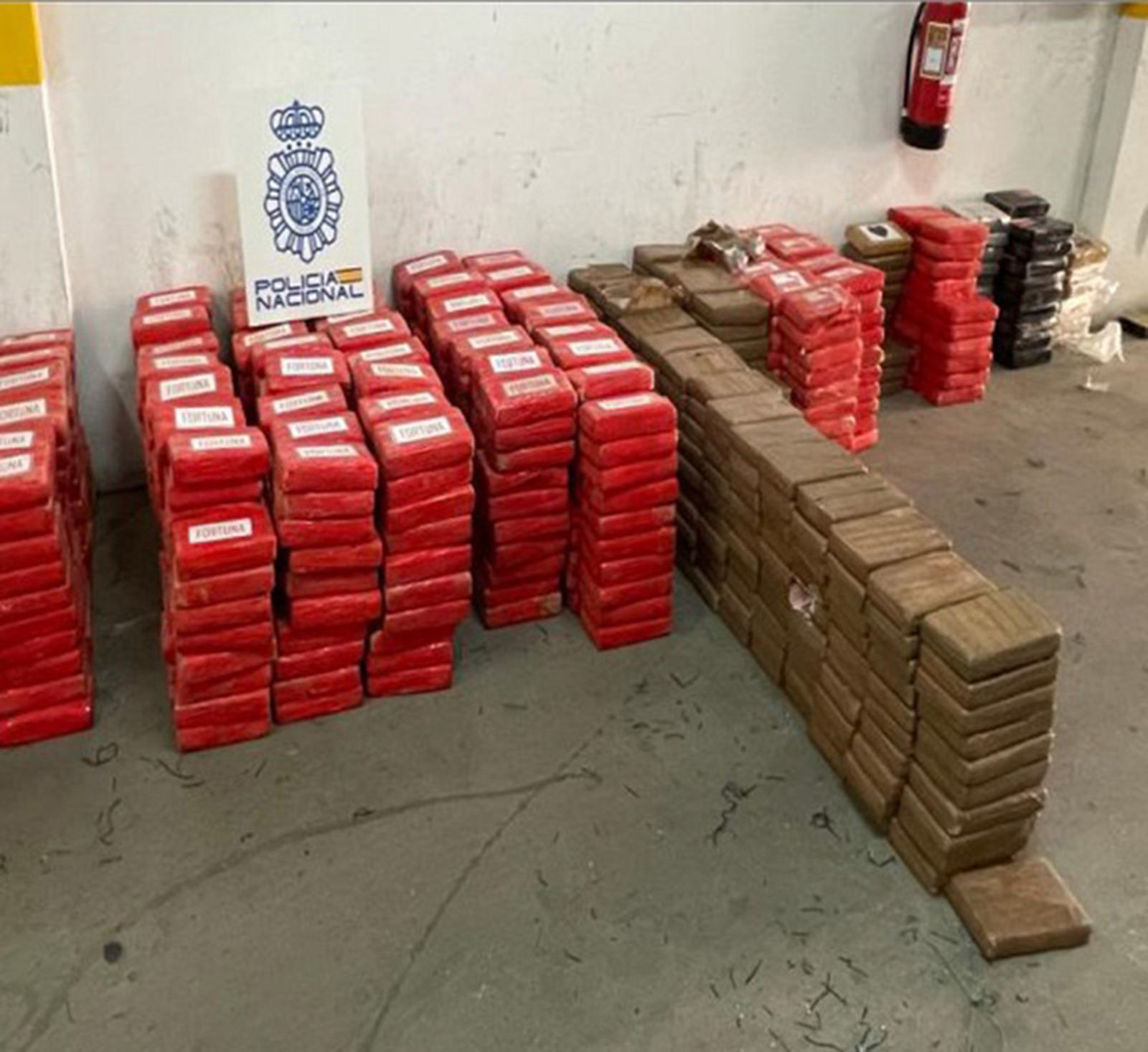 El puerto de Algeciras fue escenario en noviembre de la incautación de más de una tonelada de cocaína/FOTO POLICÍA NACIONAL