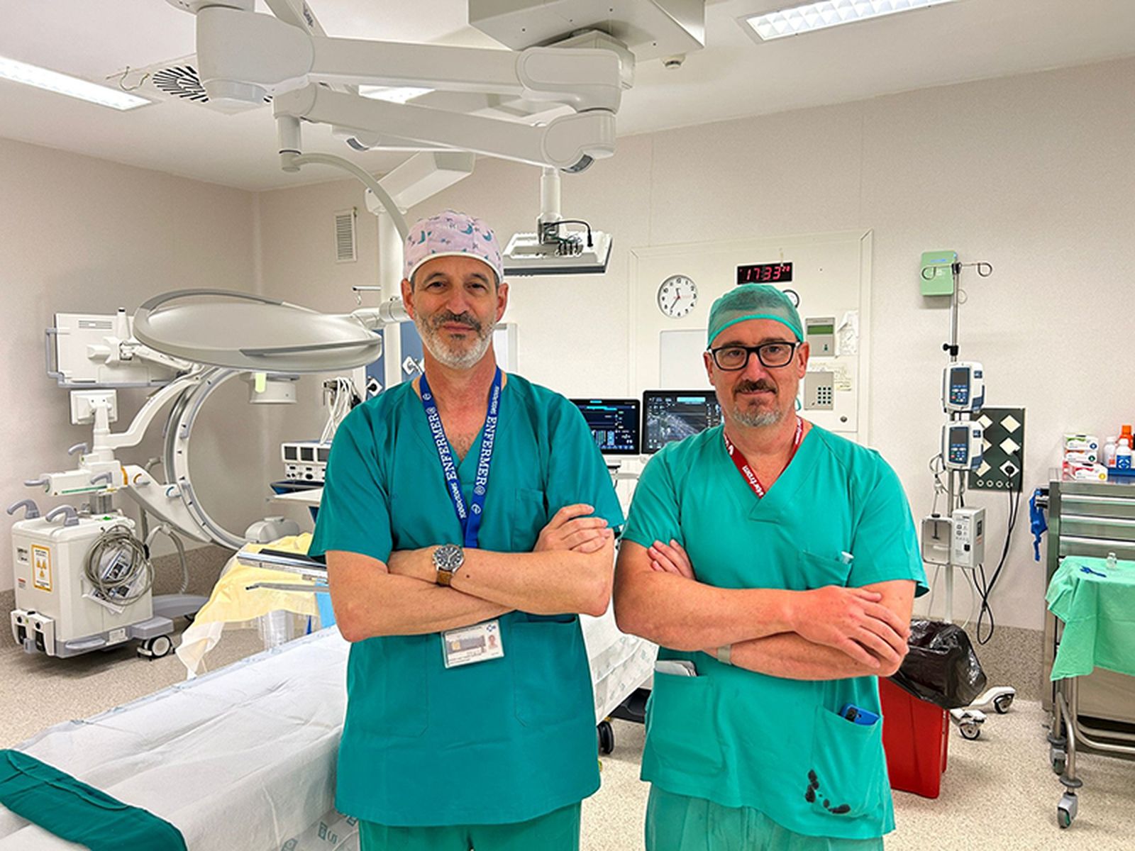 Los dos enfermeros del Hospital de Ceuta acreditados/FOTO CEDIDA