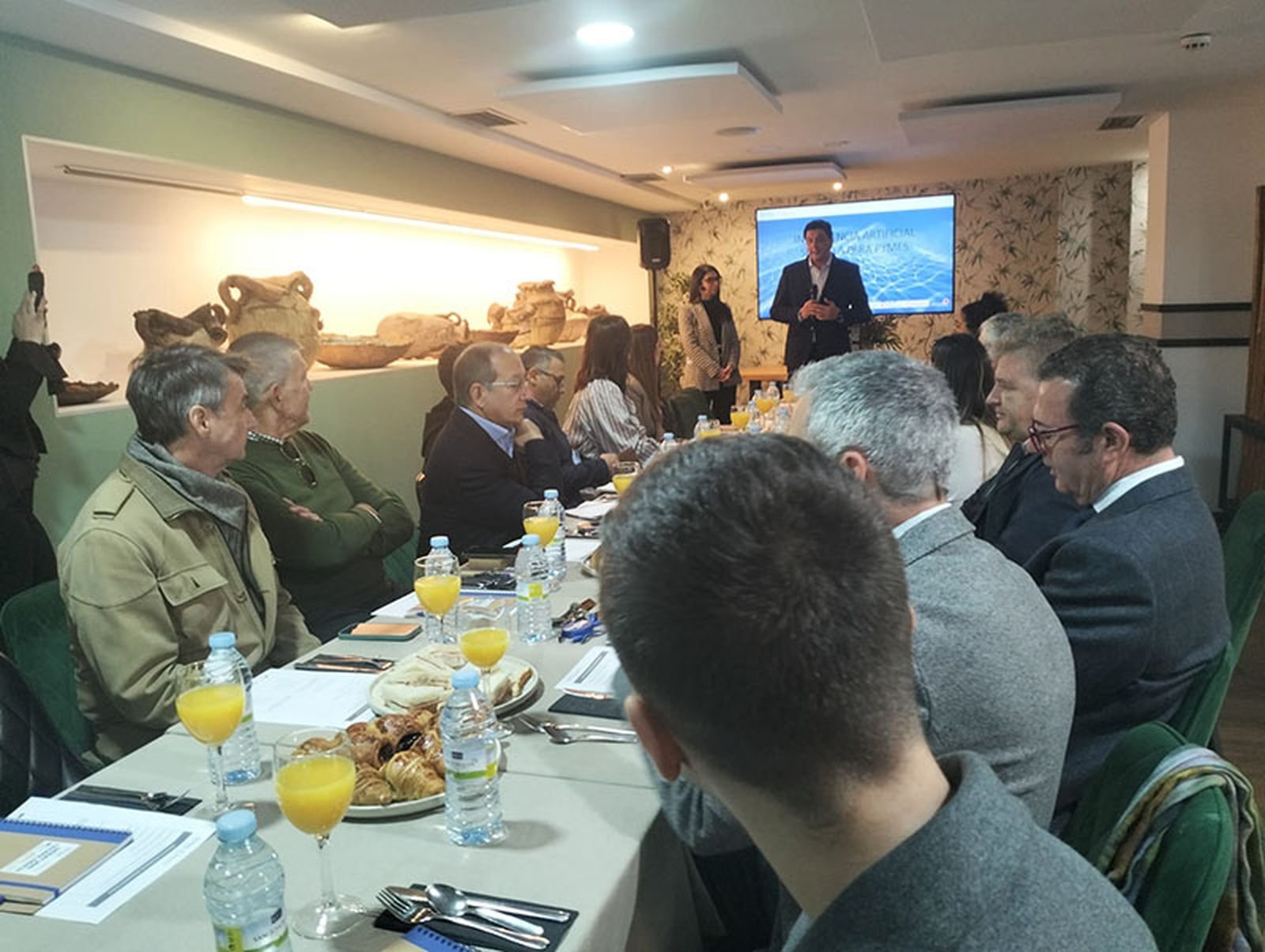 Un momento del "desayuno tecnológico" organizado por la Cámara/ FOTO EL PUEBLO