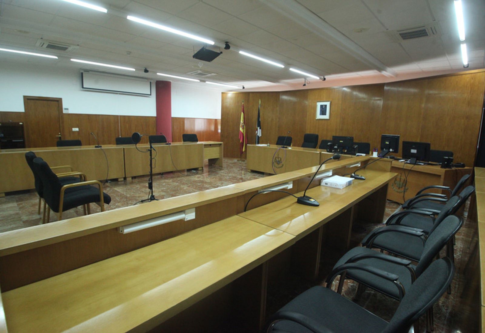 2968_3851_979_4529_9702_sala-6a-de-la-audiencia-provincial_ap001
