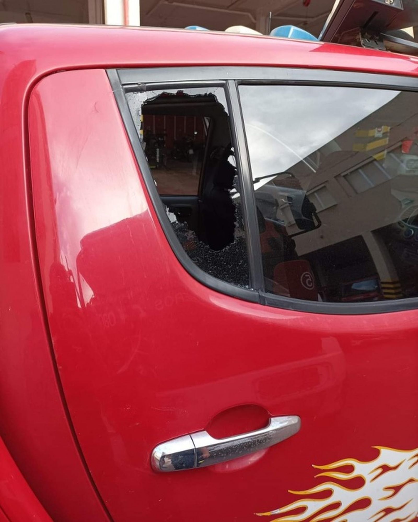 7963_3bf45dcd-5470-4d87-8ca5-43b51d4307c1