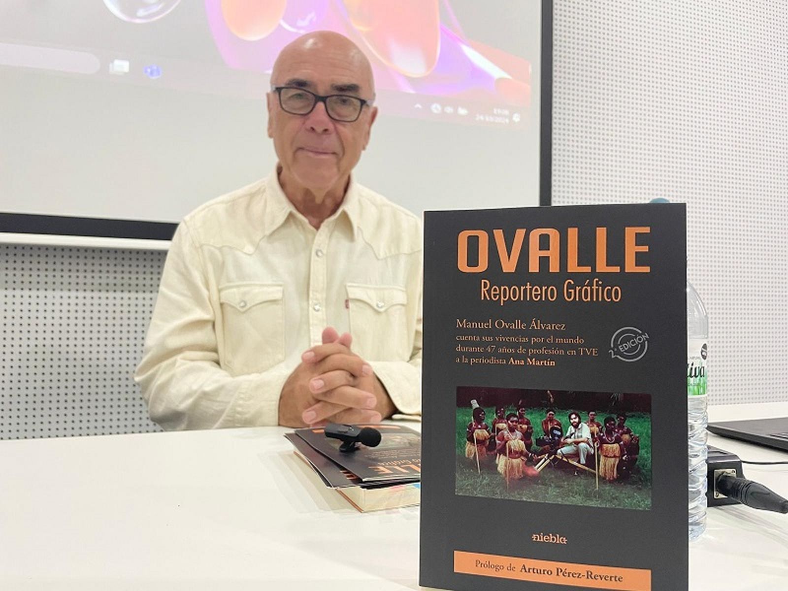 Manuel Ovalle en la presentación de su libro | FOTO REDUAN