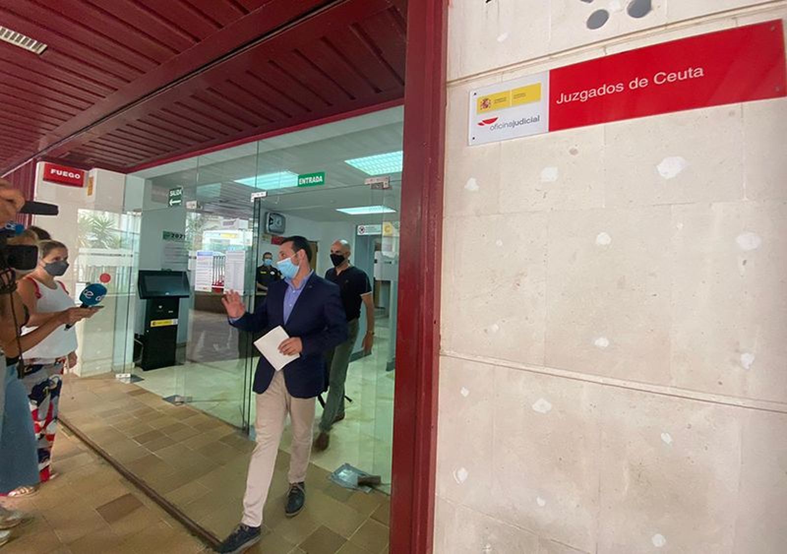 Juan Sergio Redondo, presidente Vox Ceuta, saliendo del Juzgado el pasado 6 de septiembre. / FOTO E.P.