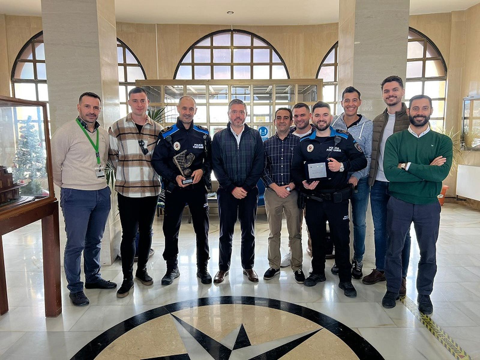 Han sido recibidos por el presidente y el director de la Autoridad Portuaria de Ceuta, Juan Manuel Doncel y Adolfo Orozco respectivamente.