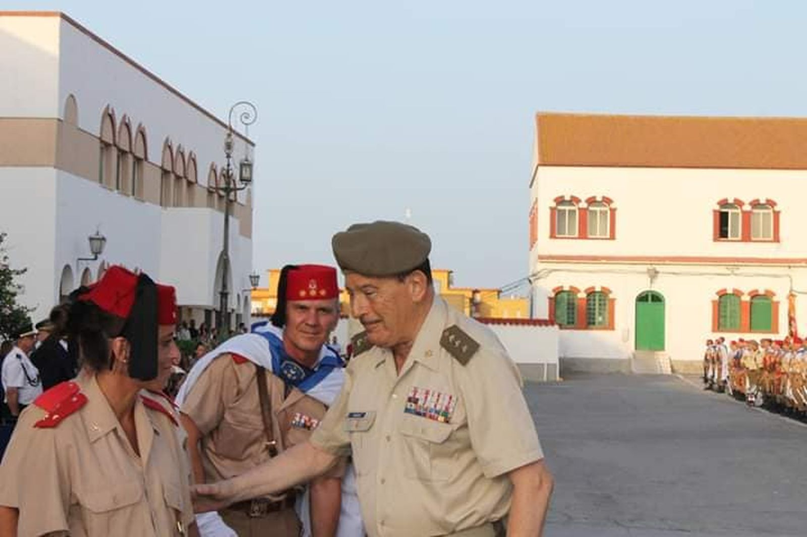 8046_coronel-manso-con-varo