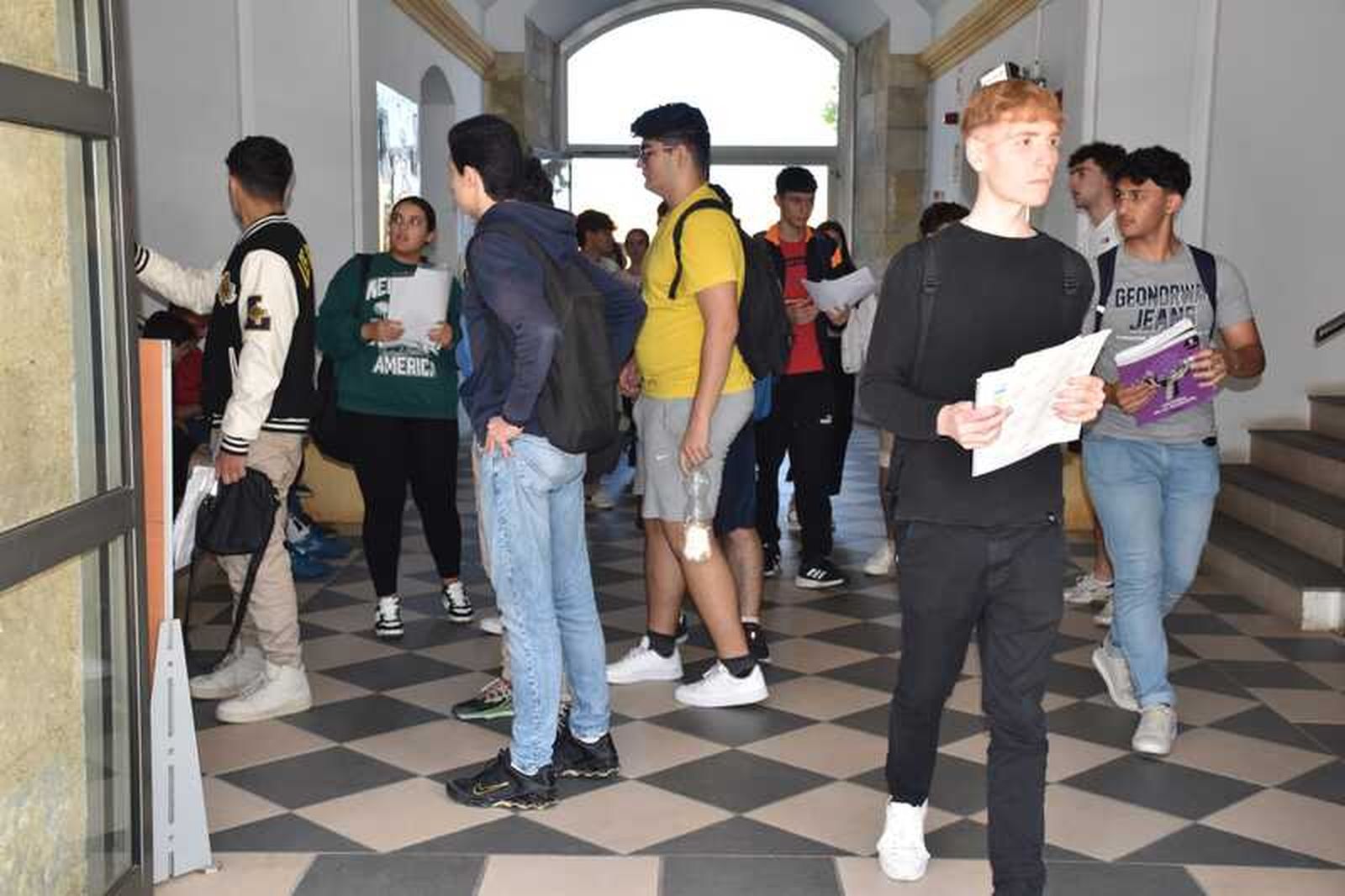 Estudiantes en el Campus Universitario/FOTO EL PUEBLO